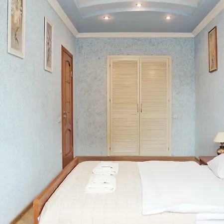 в центрі львова вулиця міцкевича 5, простора з гарним видом на місто *