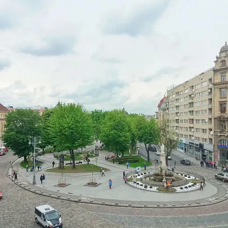 Apartman в центрі львова вулиця міцкевича 5, простора з гарним видом на місто