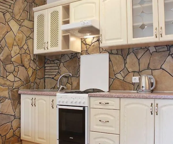 в центрі львова вулиця міцкевича 5, простора з гарним видом на місто